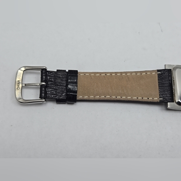 Kenneth Cole Tank Watch Men 26mm KC1024 Silver Tone Black Leather New Battery - Picture 9 of 11